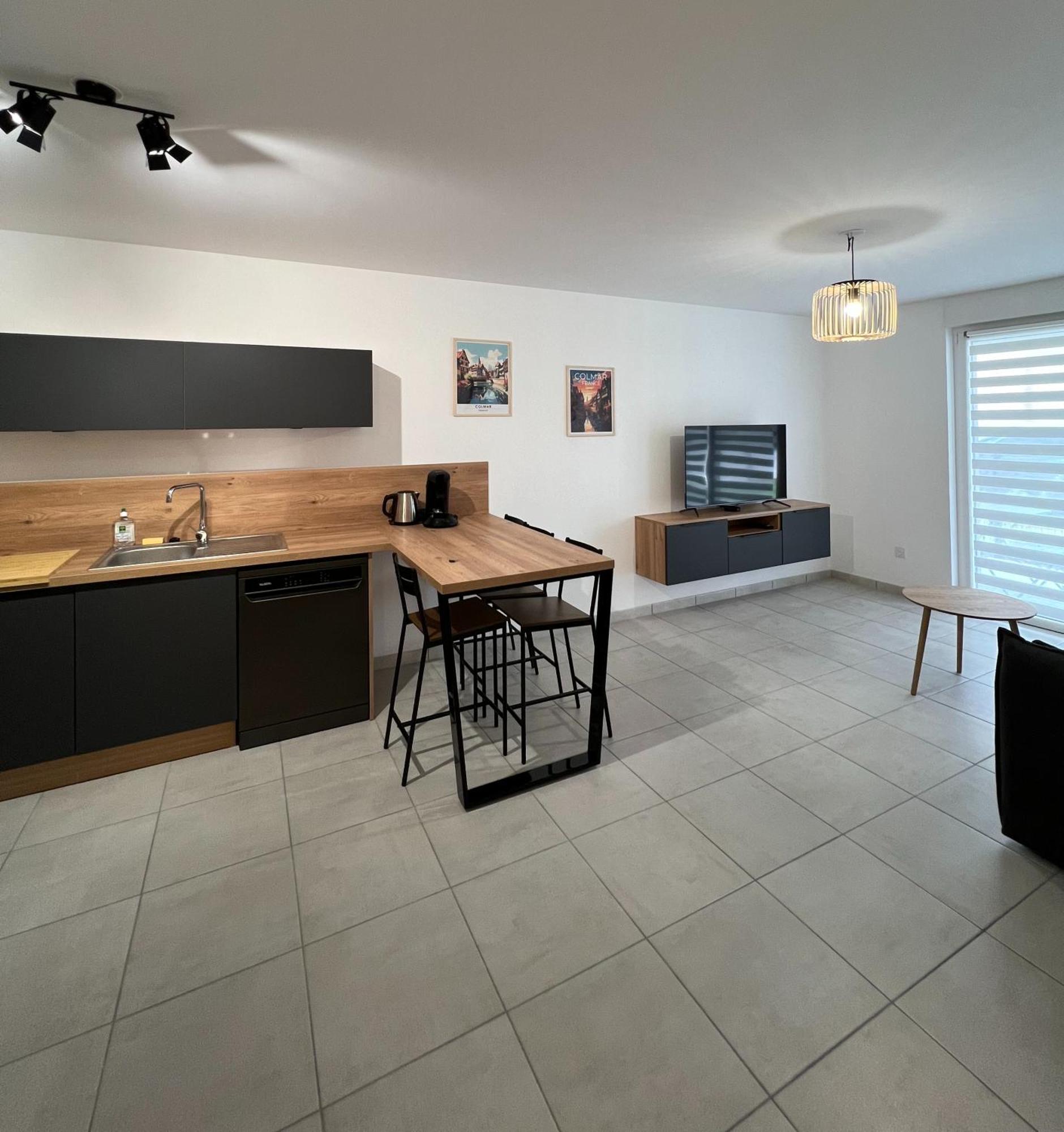 Apartment Le Stan - Proche Centre - Terrasse & Parking Gratuit